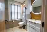 Location vacances Horley - Hazelwick Apartment-2