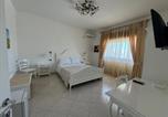 Hôtel Alessano - White Room Salento Bed and Breakfast-2