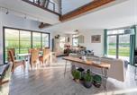 Location vacances Escalles - Vintage Holiday Home in Escalles with Garden, cleaning included-3