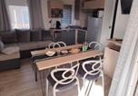 Location vacances Mimizan - Mobil-Home &quote;B30&quote; tout confort avec piscine & lave-linge gratuit-2