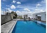 Location vacances  bhatpara - Xf134 Siddha Xanadu Studio apartment with Terrace-3