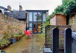 Location vacances Cambridge - 25a City Road · Luxury City centre townhouse with courtyard Pass the Keys-4