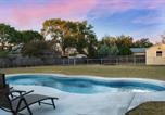 Location vacances Fredericksburg - Porch & Pour - Hot Tub & Fire Pit-4