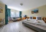 Location vacances Kołobrzeg - Apartamentyprzymorzu Wschód Słońca Olymp z basenem-2