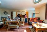 Location vacances  Ain - Studio avec jacuzzi privatif - 6 pers. - Api-1-52-1964-2