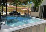 Location vacances  gerona - Villa Peralta Girona City w above ground Pool-4