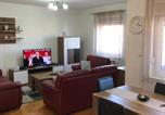 Location vacances Sombor - S-Lux apartman-1