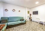 Location vacances El Toro - Beautiful Apartment In Camarena De La Sierra With Wifi And 2 Bedrooms-3