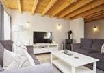 Location vacances Zirkow - Gutshaus Silvitz Ferienwohnung Nr 04 mit Sauna- und Schwimmbadnutzung im Ahoi Erlebnisbad Sellin-2
