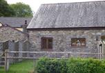 Location vacances Paysage industriel de Blaenavon - Riverside Barn-2