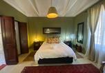 Location vacances Knysna - The Riverdeck Accommodation and Backpackers-1