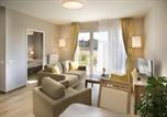 Hôtel Isigny-le-Buat - Résidence Séniors Domitys Le Pupitre d'Or-1