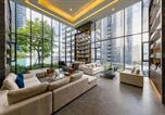 Location vacances Khlong Tan Nuea - 40th Fl Skyview with Standing Desk Pool and Gym-3