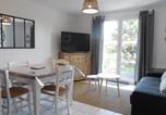 Location vacances Dives-sur-Mer - Cottage 3 Pièces Avec Jardin Privatif Sud, Parking, Piscine - Proche Port Guillaume - Fr-1-487-320-1