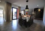 Location vacances Braga - Lovely Esposende Villa 4 Bedrooms Villa Cocola Ping Pong Table-2