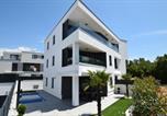 Location vacances Njivice - Ak lux apartment with private pool-1