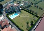 Location vacances Bardolino - La Terrazza sul Lago, in einer Residenz mit Pool-1