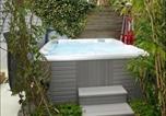 Location vacances  Seine-Maritime - Charming holiday home, near the beach, cleaning included-1