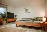 Location vacances Heilbronn - Große Wohnung mit 2 Schlafzimmer-1