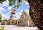 Hôtel Briollay - Logis Domaine du Moulin Cavier-2