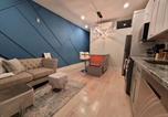 Location vacances  Canada - Gorgeous Apartment with Balcony 24-7 Gym-2