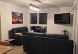 Location vacances Aire-sur-la-Lys - Cozy apartment near and Auchan-3