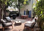 Location vacances L'Isle-sur-la-Sorgue - Elivi Elegant Art Deco house with Garden Walk to the Heart of Town-2