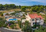 Location vacances Milna - Villa Bravura-2