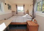 Location vacances Sneaton - Woodpeckers Shepherds hut-4