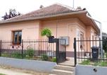 Location vacances Szolnok - Napvirág Apartman Tiszafüred-2