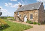 Location vacances Lézardrieux - Stunning Home In Pleudaniel-1