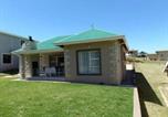 Location vacances Clarens - 6 Sleeper Villa Clarens Golf Estate-3