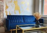 Location vacances Pittsburgh - 2 Bedrooms • Elegant Historic Retreat•Free Parking-2