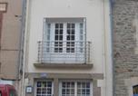 Location vacances Morsalines - &quote;Les Mouettes&quote; Maison de pêcheur en centre ville-2