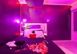 Location vacances La Valette-du-Var - Love Room avec Balnéo-4