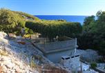 Location vacances Lumbarda - Secluded fisherman's cottage Cove Rasohatica, Korcula - 9233-1