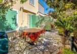 Location vacances Sanary-sur-Mer - 1 Bedroom Awesome Apartment In Sanary-Sur-Mer-1