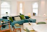 Location vacances  Gare de Cardiff - Beautiful 2 Bed Apartment with Parking in the Bay - Pass the Keys-2