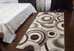 Location vacances Pantelimon - Duplex 2 Bedrooms Near Fundeni Hospital & Dragonul Roșu, Parking-3