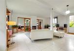 Location vacances Falaises d'Etretat - 4 Bedroom Nice Home In Étretat-3