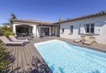 Location vacances Massillargues-Attuech - Entre les Vignes 6p private pool-1