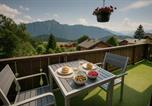 Location vacances Vaud - Chalet spa avec terrasse et vue alpine-3
