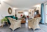 Location vacances Beaumes-de-Venise - Villa Provençale avec Jardin et Piscine Privée à Beaumes-de-Venise-4