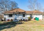 Location vacances Knoxville - Charming 2 Bedroom Home with Deck: Retreat in Prime Location-2