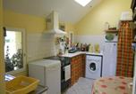Location vacances Isigny-le-Buat - Pleasant holiday home with garden, cleaning included-3
