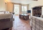 Location vacances Yaxham - Rosemary Cottage-3