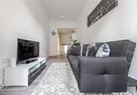 Location vacances Leicester - Leicester 1-Bed Private Jacuzzi-2