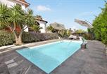 Location vacances  Ville métropolitaine de Catane - Lovely Home In Acicatena With Wifi-1