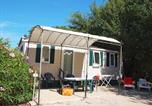 Location vacances Roquebrune-sur-Argens - Mobil-home 23m² pour 4 avec terrasse sur pilotis - Api-1-52-1080-1