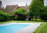 Location vacances Lanouaille - Gites De Groupe Pour 24 Personnes-2